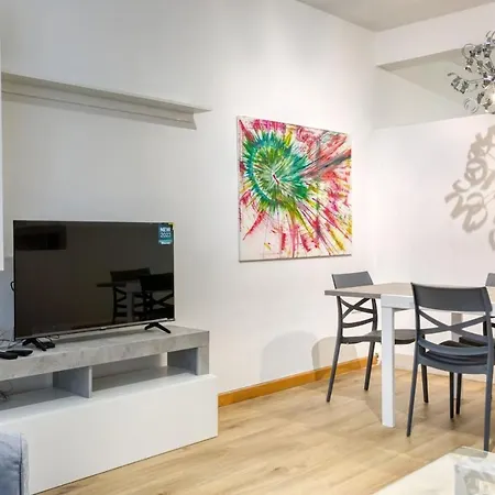 Stylish 1br Tower Road Prime Location Apartment Sliema